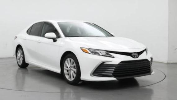 TOYOTA CAMRY 2022 4T1C11AK0NU677285 image