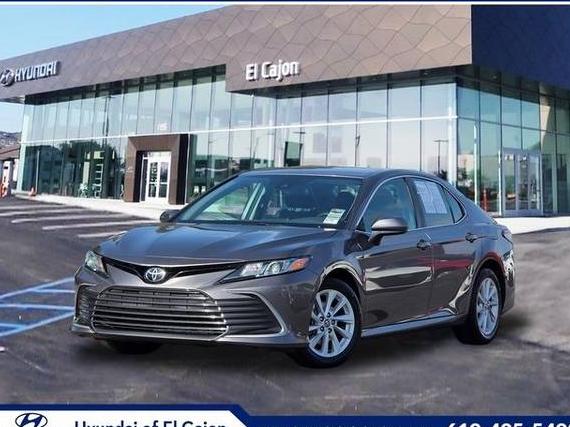 TOYOTA CAMRY 2022 4T1C11AK1NU632615 image