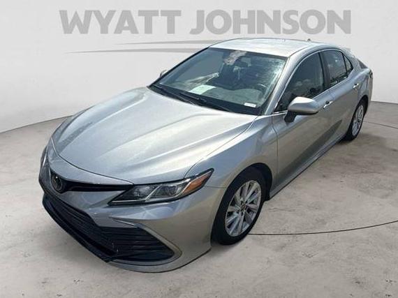 TOYOTA CAMRY 2022 4T1C11AK7NU684847 image