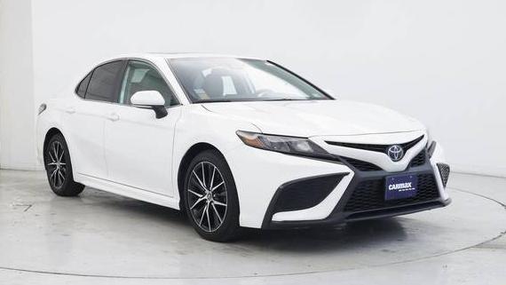 TOYOTA CAMRY 2022 4T1T11AK6NU655629 image