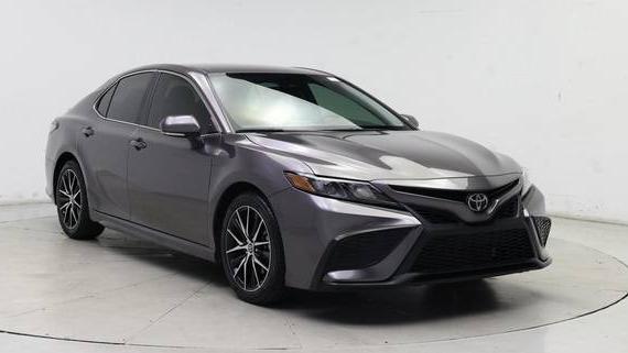 TOYOTA CAMRY 2022 4T1G11AK7NU645421 image