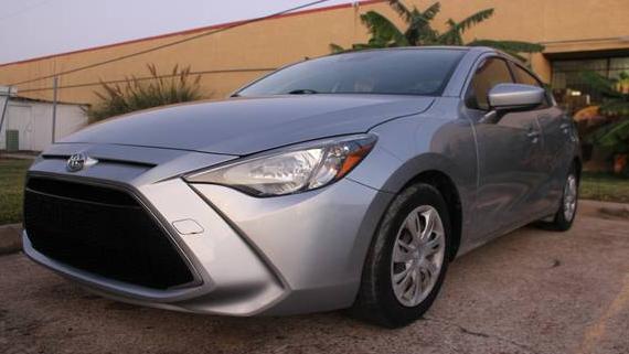 TOYOTA YARIS 2019 3MYDLBYV6KY502414 image TOYOTA YARIS 2019 3MYDLBYV6KY502414 image