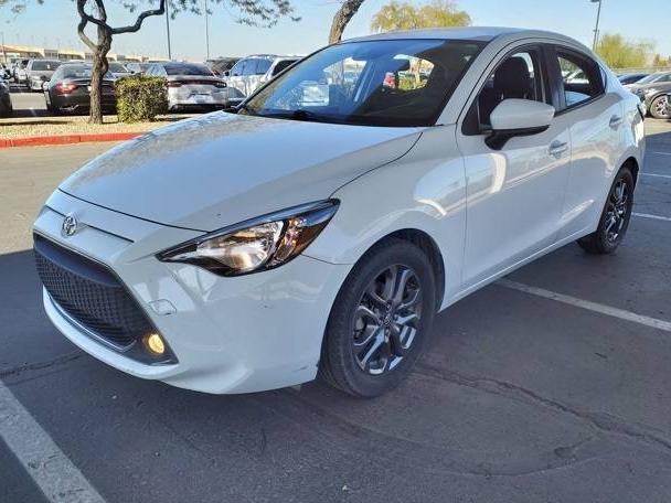 TOYOTA YARIS 2019 3MYDLBYV4KY521558 image