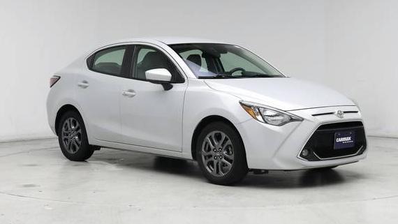 TOYOTA YARIS 2019 3MYDLBYV8KY510210 image