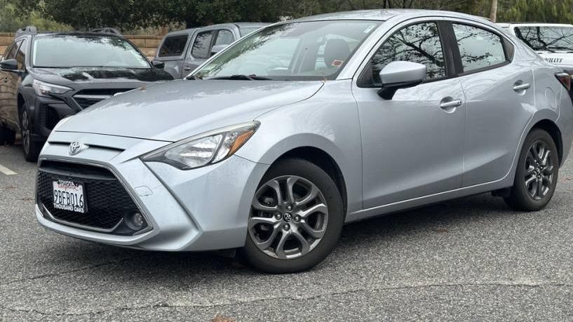 TOYOTA YARIS 2019 3MYDLBYV7KY512417 image