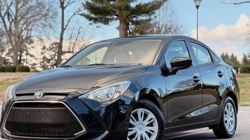 TOYOTA YARIS 2019 3MYDLBYV2KY523390 image