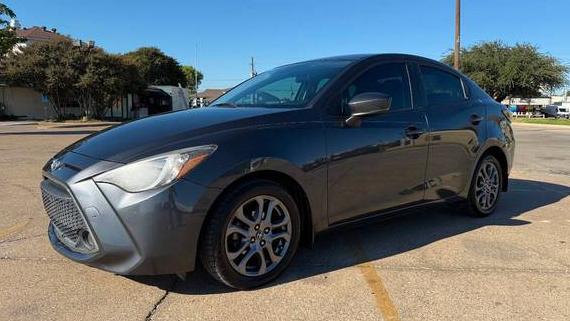 TOYOTA YARIS 2019 3MYDLBYV0KY521444 image