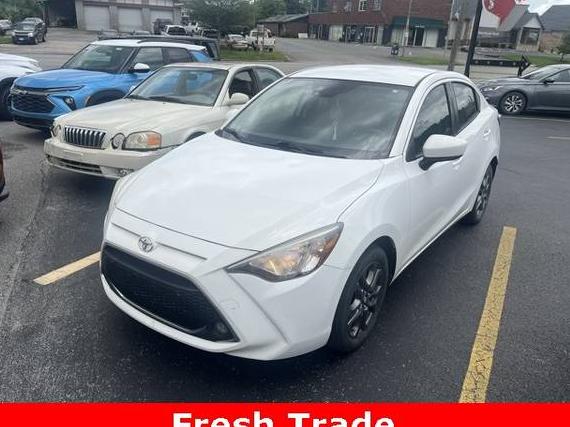 TOYOTA YARIS 2019 3MYDLBYV8KY504679 image