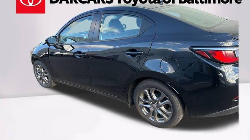 TOYOTA YARIS 2019 3MYDLBYV2KY527150 image