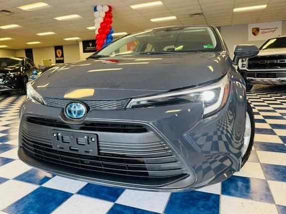 TOYOTA COROLLA 2023 JTDBCMFE4P3010937 image