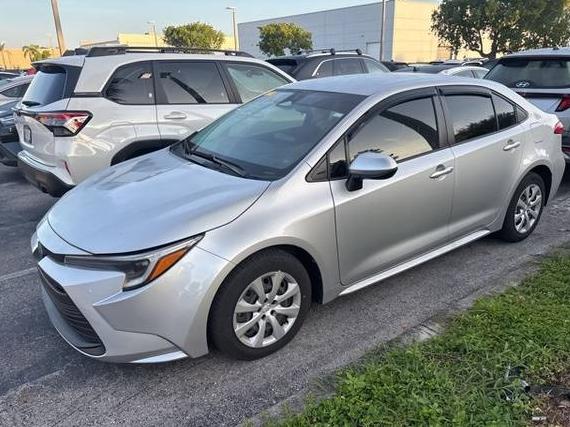 TOYOTA COROLLA 2023 JTDBCMFE9PJ013330 image