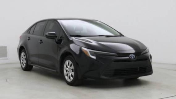 TOYOTA COROLLA 2023 JTDBCMFE1P3014914 image
