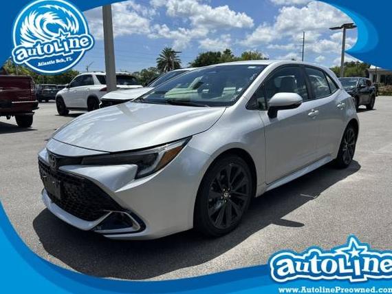 TOYOTA COROLLA 2023 JTNC4MBE6P3209040 image
