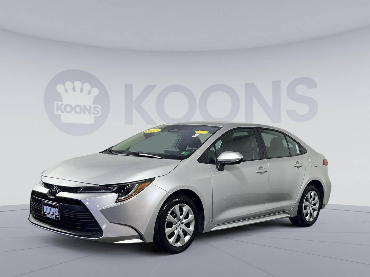 TOYOTA COROLLA 2023 5YFB4MDE2PP070142 image