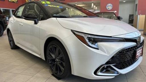 TOYOTA COROLLA 2023 JTNC4MBEXP3211017 image