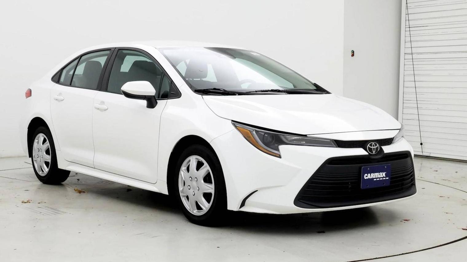 TOYOTA COROLLA 2023 5YFB4MDEXPP014529 image