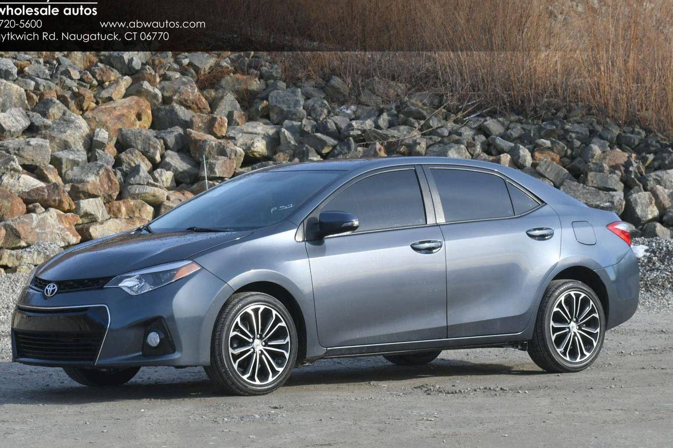 TOYOTA COROLLA 2016 5YFBURHE1GP435739 image