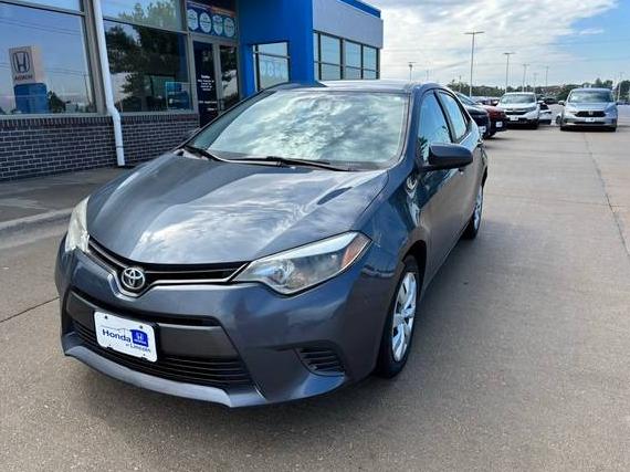 TOYOTA COROLLA 2016 5YFBURHE7GP548482 image