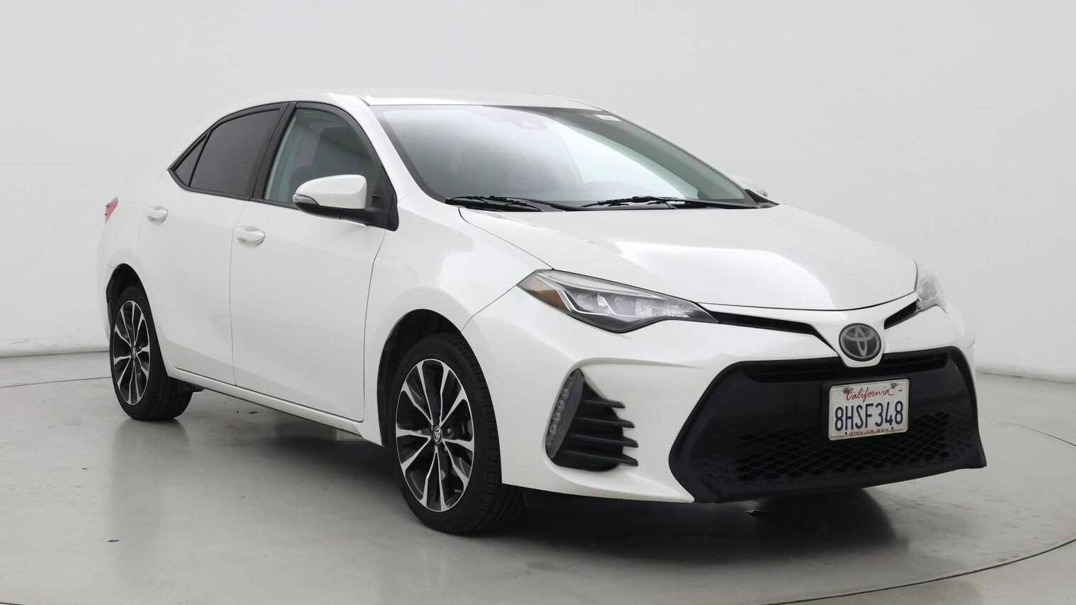 TOYOTA COROLLA 2019 5YFBURHE9KP888533 image