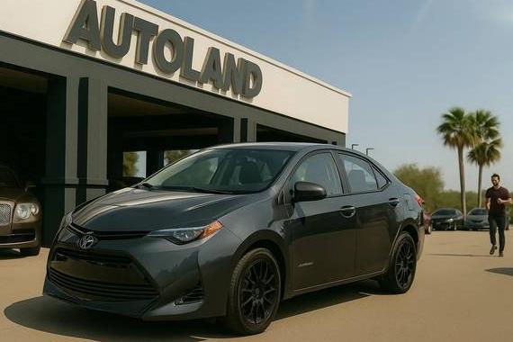 TOYOTA COROLLA 2019 2T1BURHE9KC173820 image