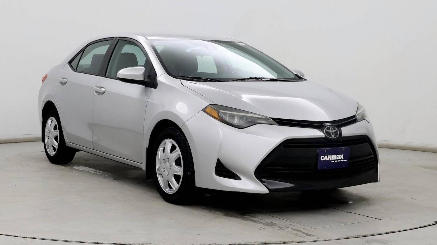 TOYOTA COROLLA 2019 2T1BURHE9KC174062 image