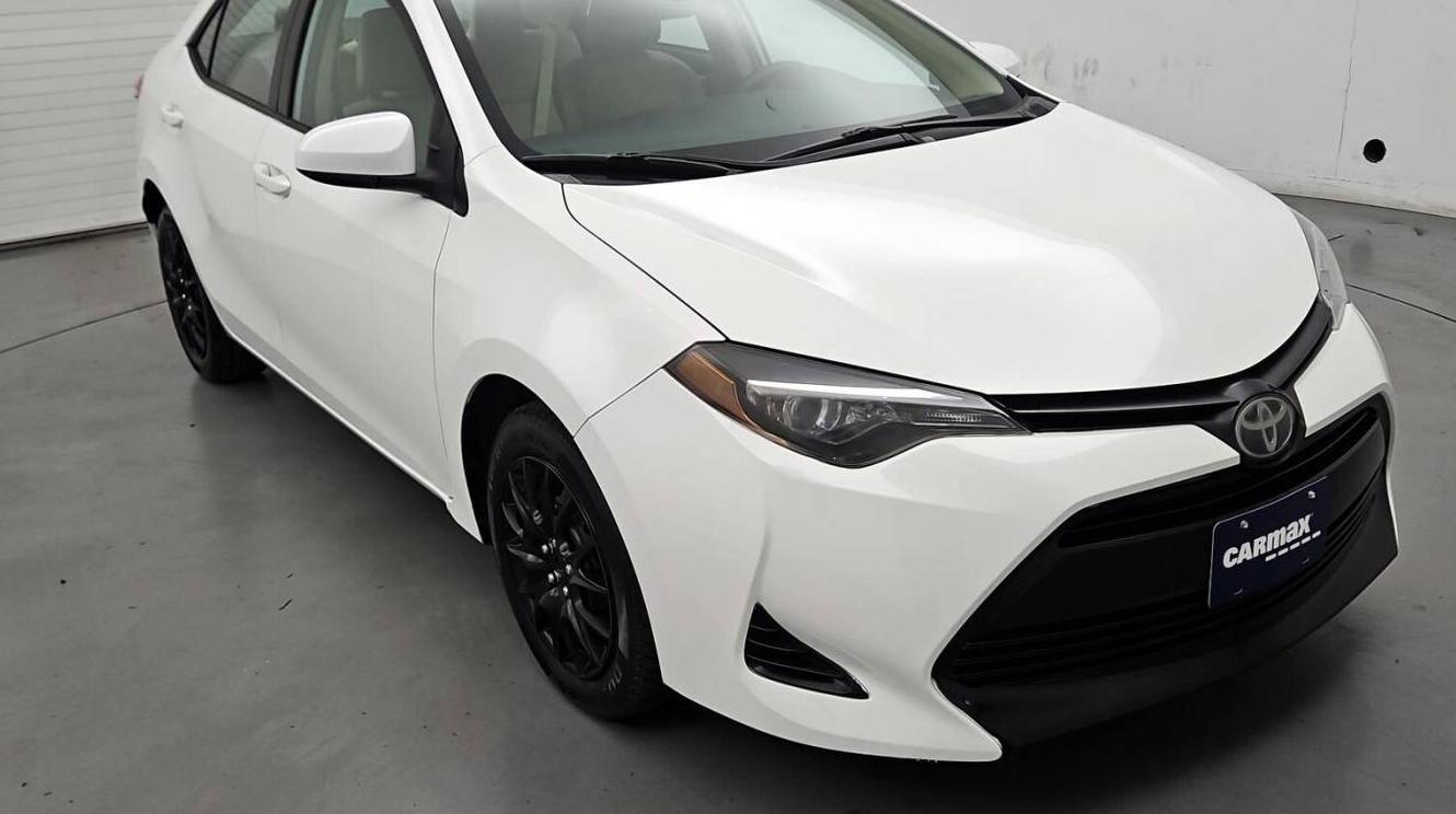 TOYOTA COROLLA 2019 5YFBURHE6KP930947 image