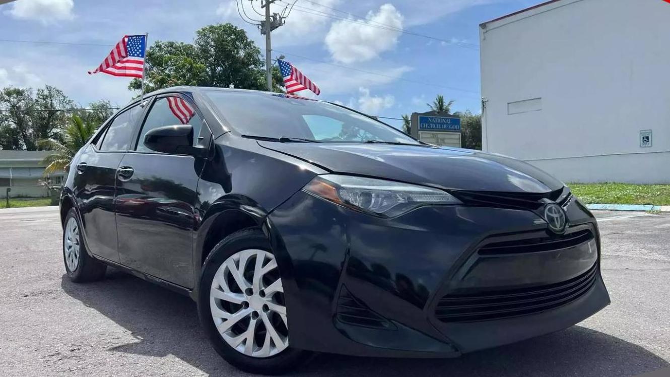 TOYOTA COROLLA 2019 5YFBURHE0KP910211 image