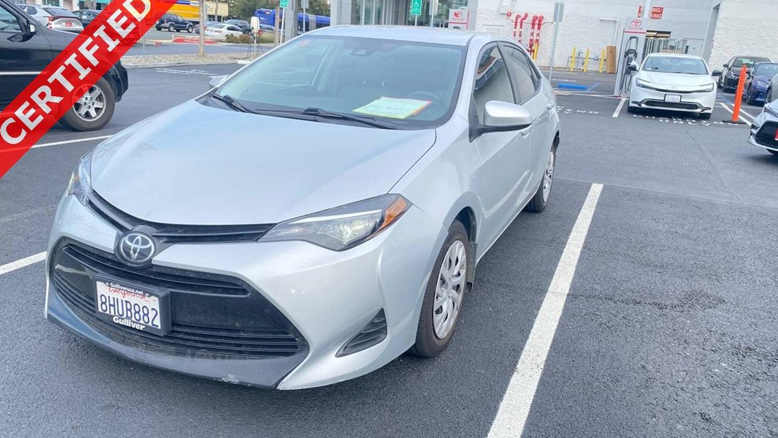 TOYOTA COROLLA 2019 2T1BURHE6KC200777 image