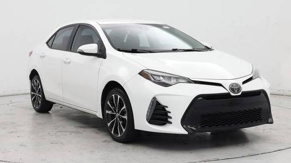 TOYOTA COROLLA 2018 5YFBURHE4JP831624 image