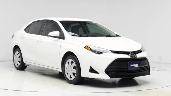 TOYOTA COROLLA 2018 5YFBURHE6JP799095 image