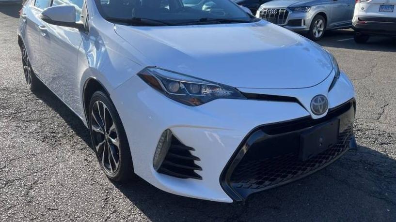 TOYOTA COROLLA 2018 2T1BURHE2JC990206 image