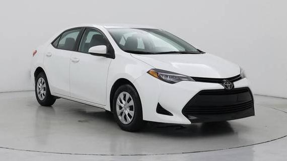 TOYOTA COROLLA 2018 5YFBURHE8JP763506 image