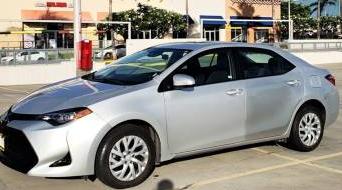 TOYOTA COROLLA 2018 5YFBURHE3JP761937 image