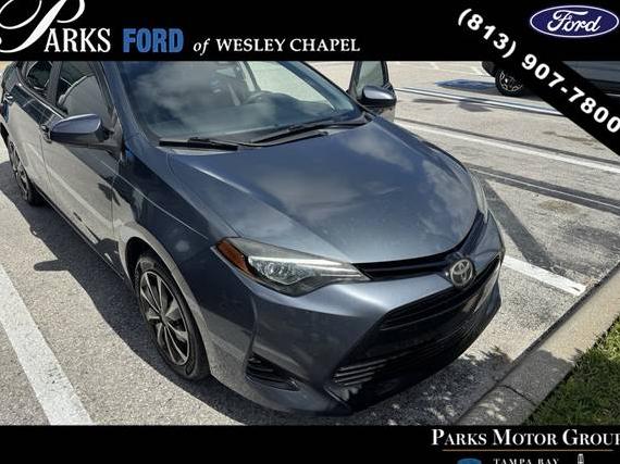 TOYOTA COROLLA 2018 5YFBURHE3JP836829 image