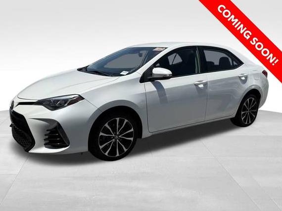 TOYOTA COROLLA 2018 5YFBURHE2JP778860 image