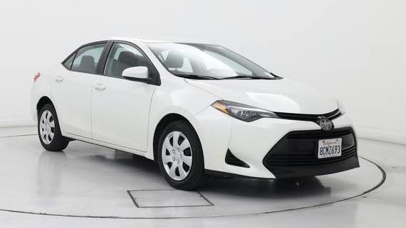 TOYOTA COROLLA 2018 5YFBURHE6JP796391 image