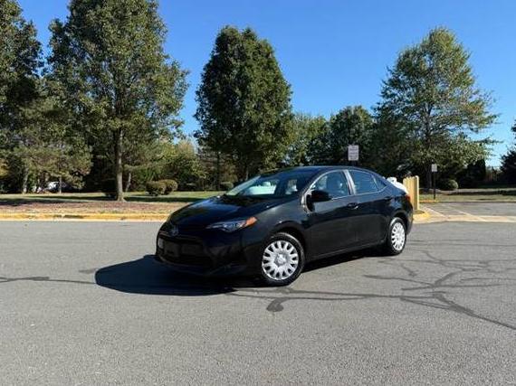 TOYOTA COROLLA 2018 2T1BURHE6JC032928 image