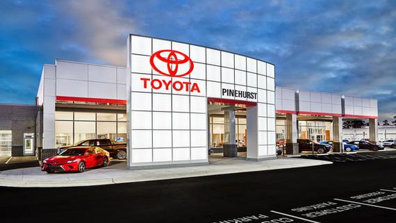 TOYOTA COROLLA 2018 5YFBURHE2JP846882 image