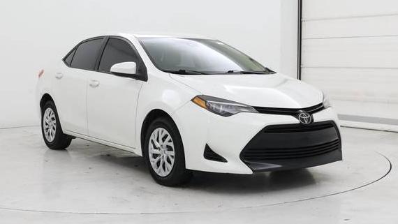 TOYOTA COROLLA 2018 5YFBURHE6JP806837 image
