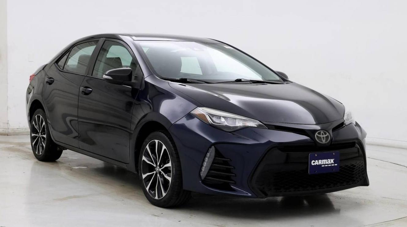 TOYOTA COROLLA 2018 5YFBURHE0JP813654 image