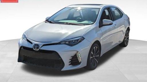 TOYOTA COROLLA 2018 5YFBURHE8JP826409 image