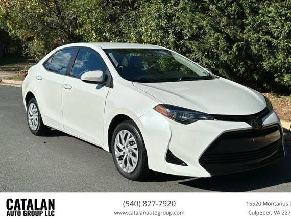 TOYOTA COROLLA 2018 5YFBURHE8JP800277 image