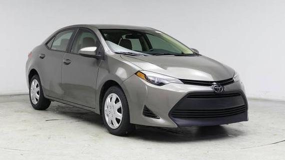 TOYOTA COROLLA 2018 5YFBURHE4JP745326 image