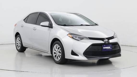 TOYOTA COROLLA 2018 5YFBURHE0JP820362 image