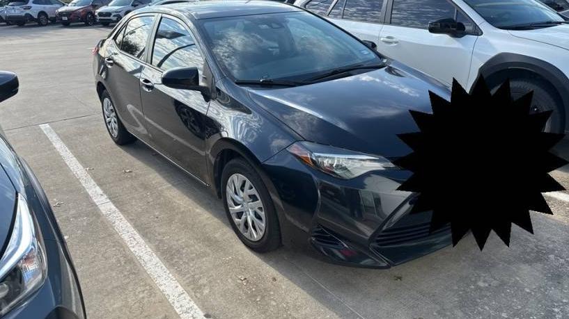 TOYOTA COROLLA 2018 5YFBURHEXJP832700 image