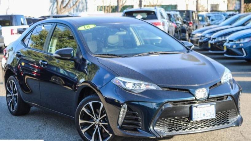 TOYOTA COROLLA 2018 5YFBURHEXJP818196 image