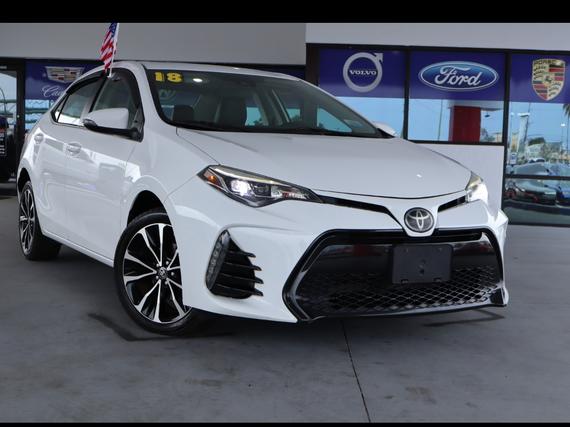 TOYOTA COROLLA 2018 5YFBURHE9JP814530 image