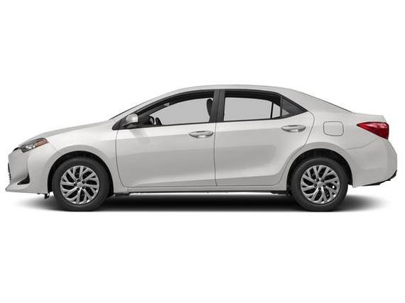 TOYOTA COROLLA 2018 5YFBURHE9JP754250 image
