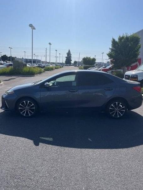 TOYOTA COROLLA 2018 2T1BURHE6JC024313 image