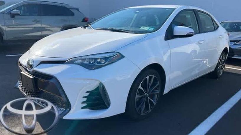 TOYOTA COROLLA 2018 2T1BURHE8JC041792 image